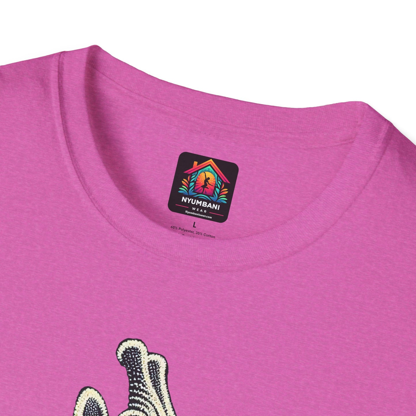 Beaded Giraffe T-Shirt - Kenya and Africa Inspired