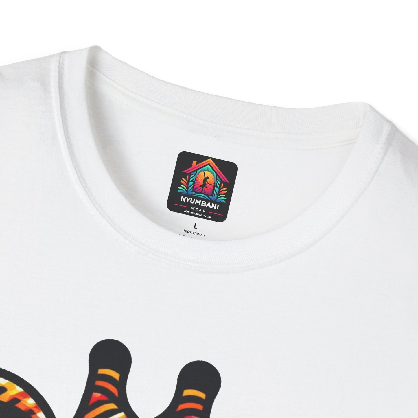 Giraffe T-Shirt with African Bead Design