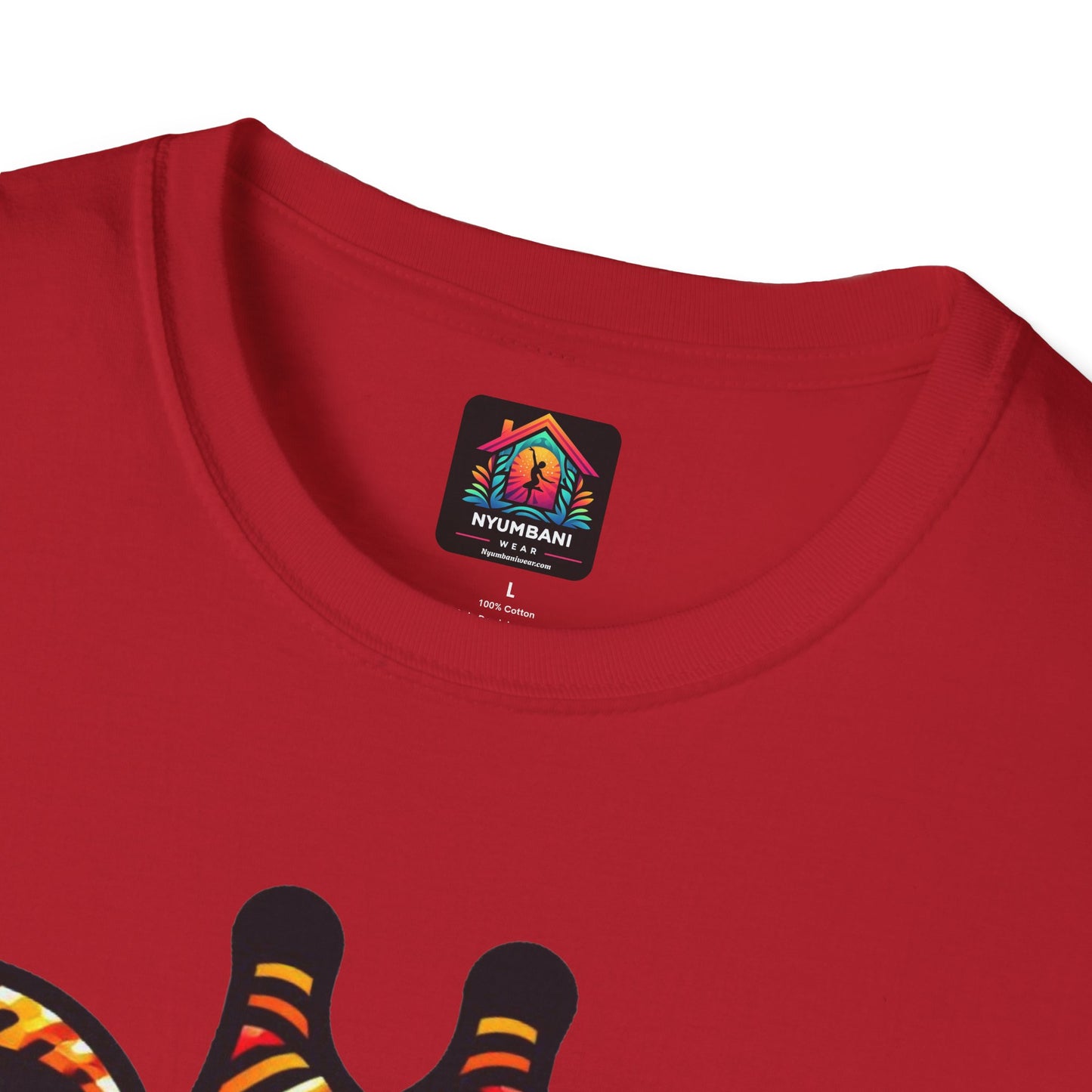 Giraffe T-Shirt with African Bead Design