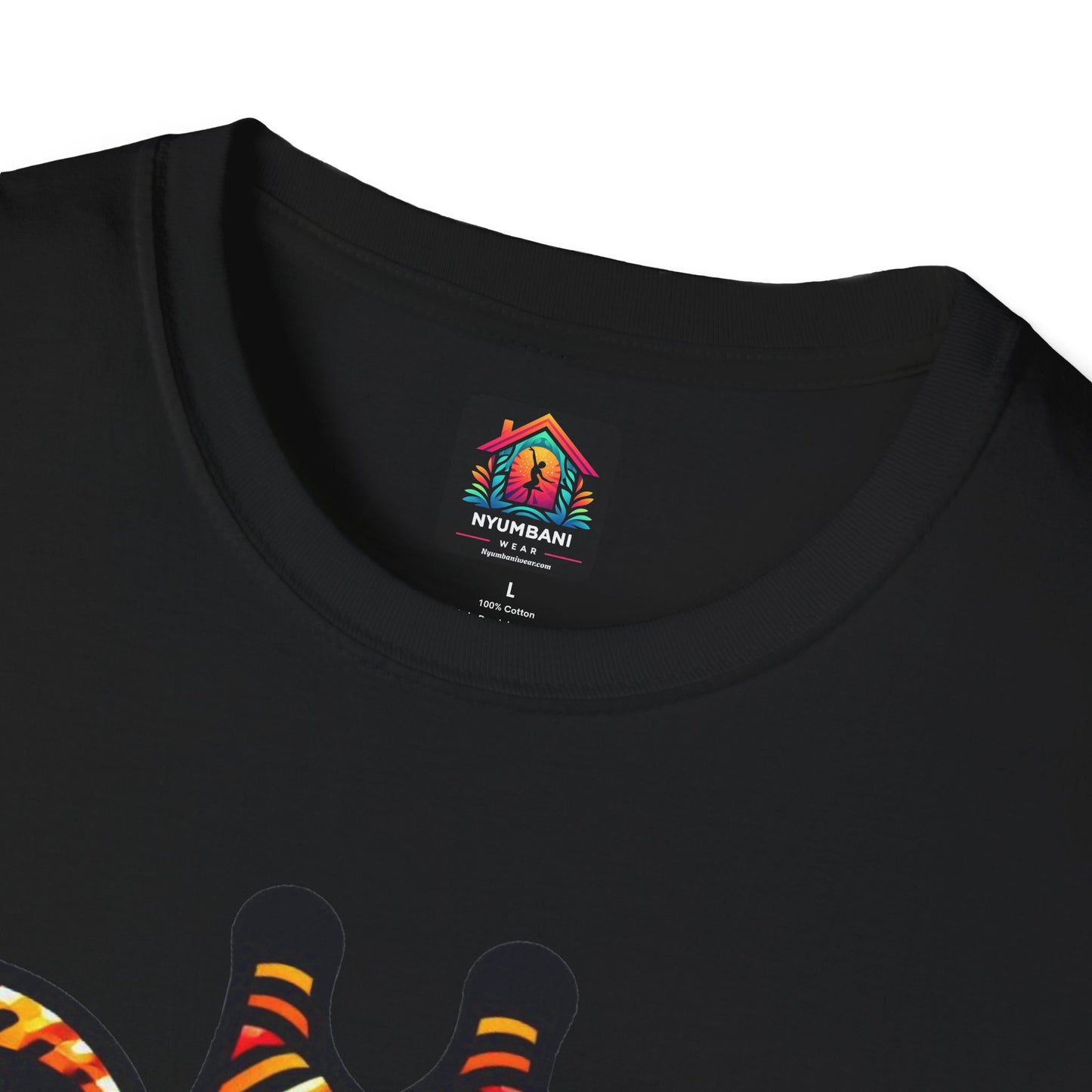 Giraffe T-Shirt with African Bead Design