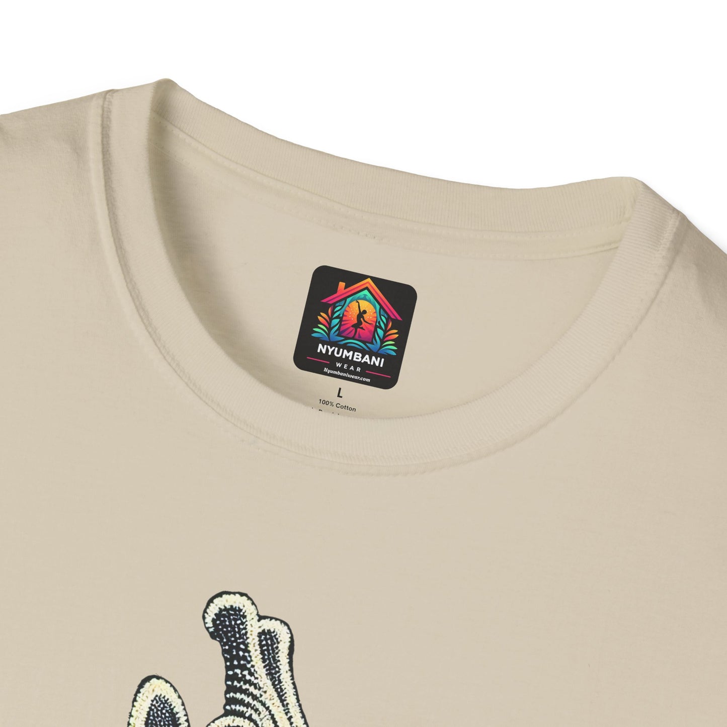 Beaded Giraffe T-Shirt - Kenya and Africa Inspired